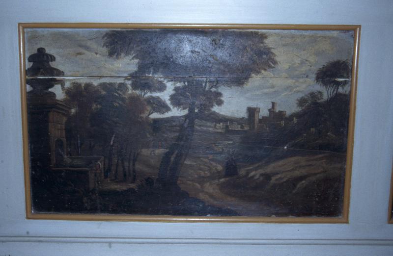 Vue intérieure du rez-de-chaussée, salle des Vertus : lambris bas de la porte, paysage peint.