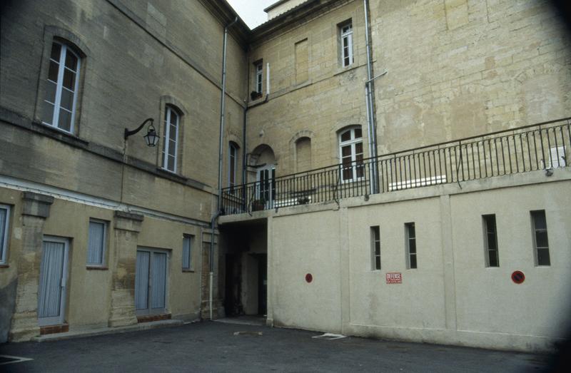 Façade latérale sud, angle de l'agrandissement de 1908.