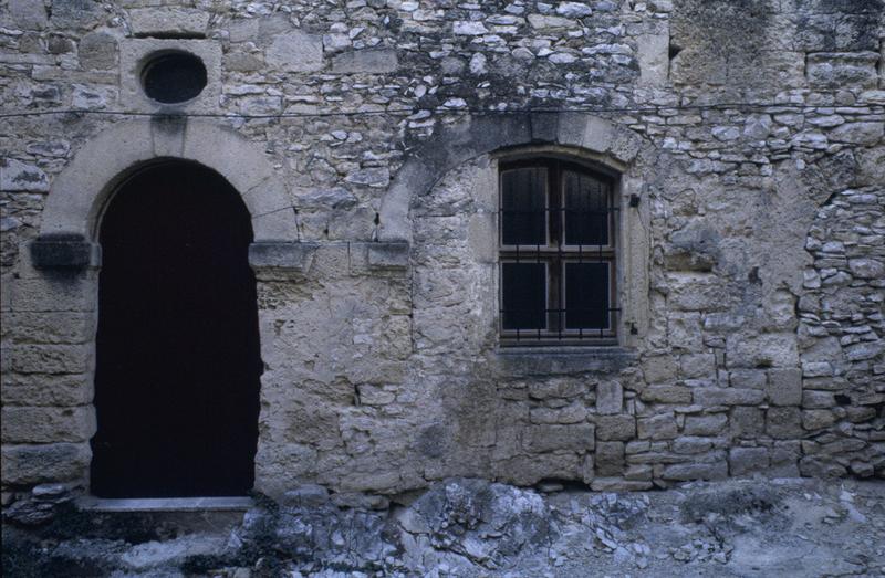 Façade postérieure, entrée.