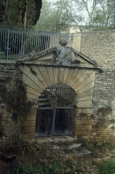 Porte des Fleurs.