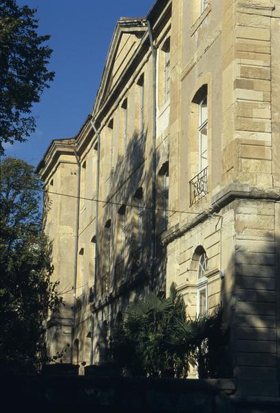 Façade sur cour.