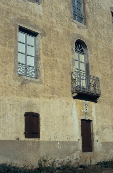 Façade, détail.