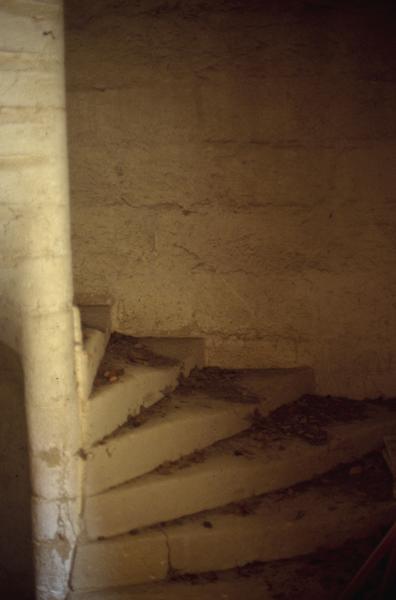 Tour nord, vue intérieure : escalier.