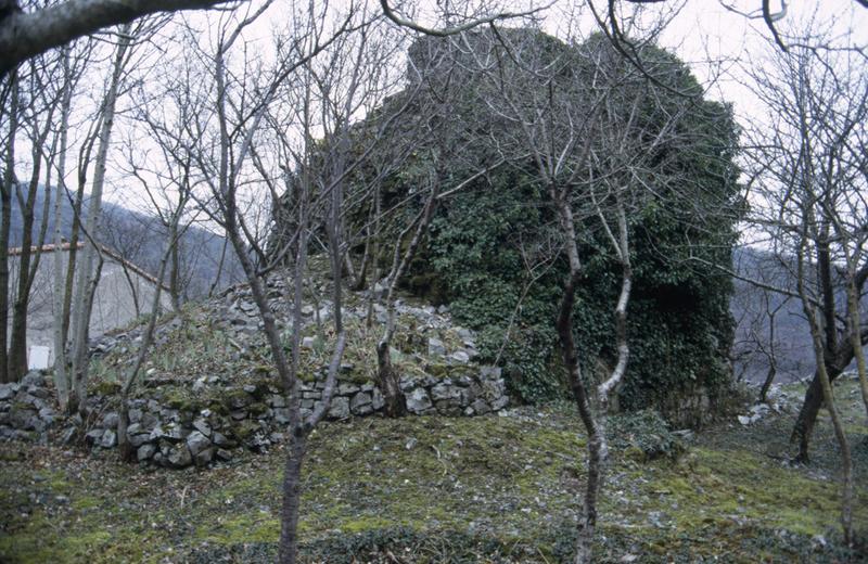 Ruines, donjon.