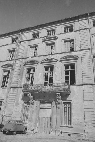 Façade sur cour.