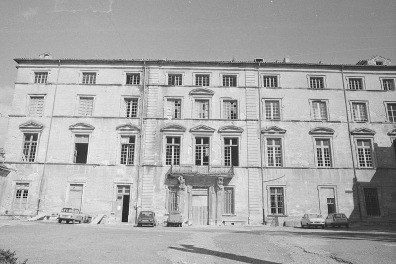 Façade sur cour.