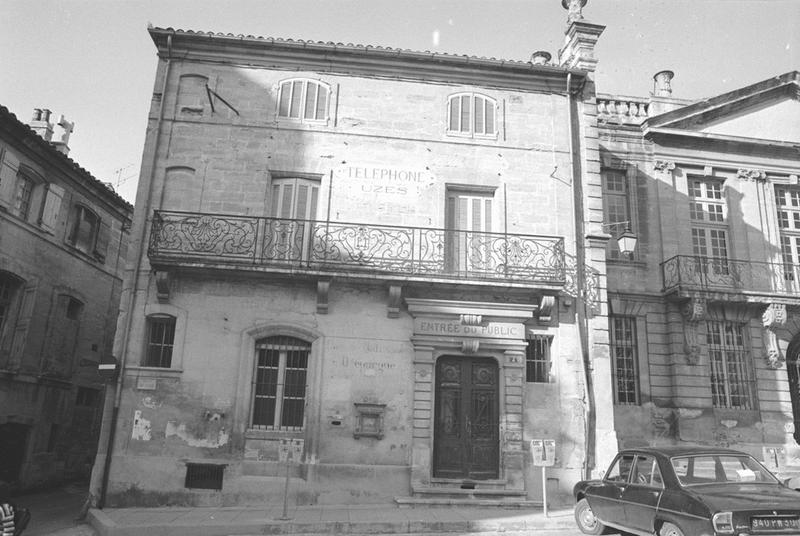 Façade principale, bâtiment latéral place du Duché.