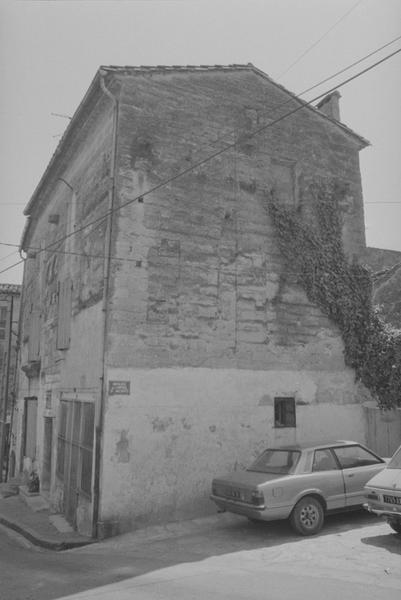 Façade nord sur l'impasse de l'hôpital.