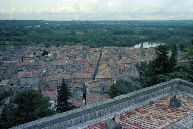 Vue depuis le toit vers le Gardon.