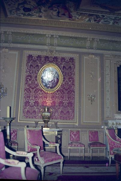 Vue intérieure du grand salon.