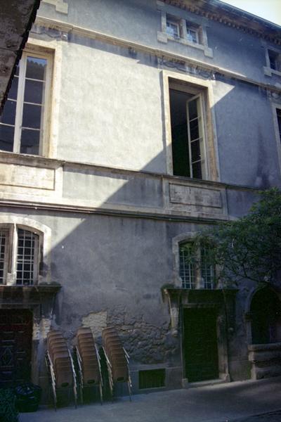 Façade sur cour.