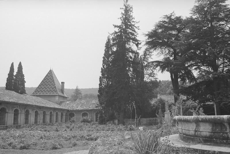 Grand cloître, côté sud.