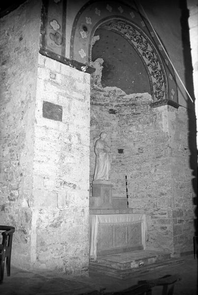 Intérieur ; chapelle du bras sud du transept.