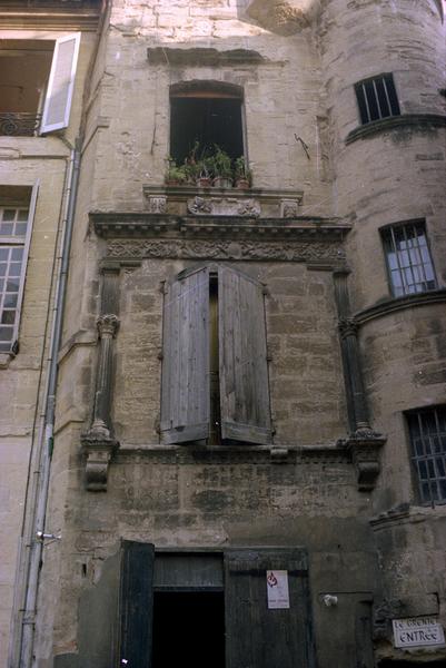 Détail d'une fenêtre sur laplace.