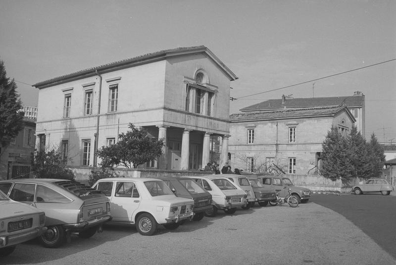 Vue d'ensemble des 2 pavillons.