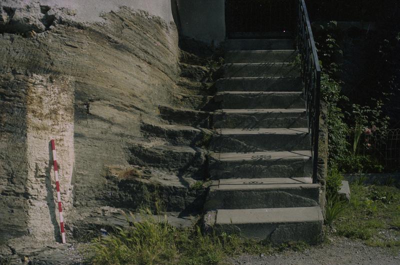 Escalier de pierres.