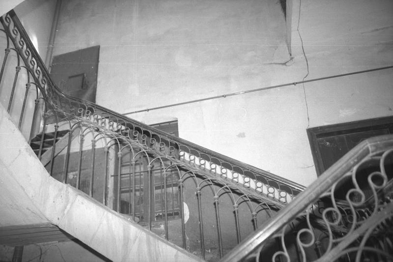 Intérieur ; escalier.