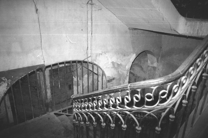 Intérieur ; escalier.