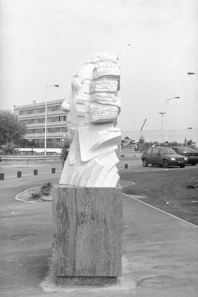 Statue