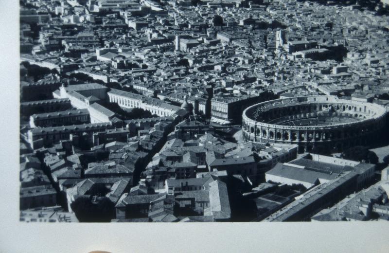 Vue aérienne, collection du musée archéologique de Nîmes.