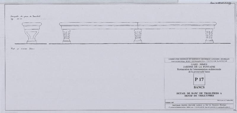Restauration de l'ornementation architecturale de la promenade basse. P17. Bancs. Détail de banc de trois pieds à motifs de triglyphes.