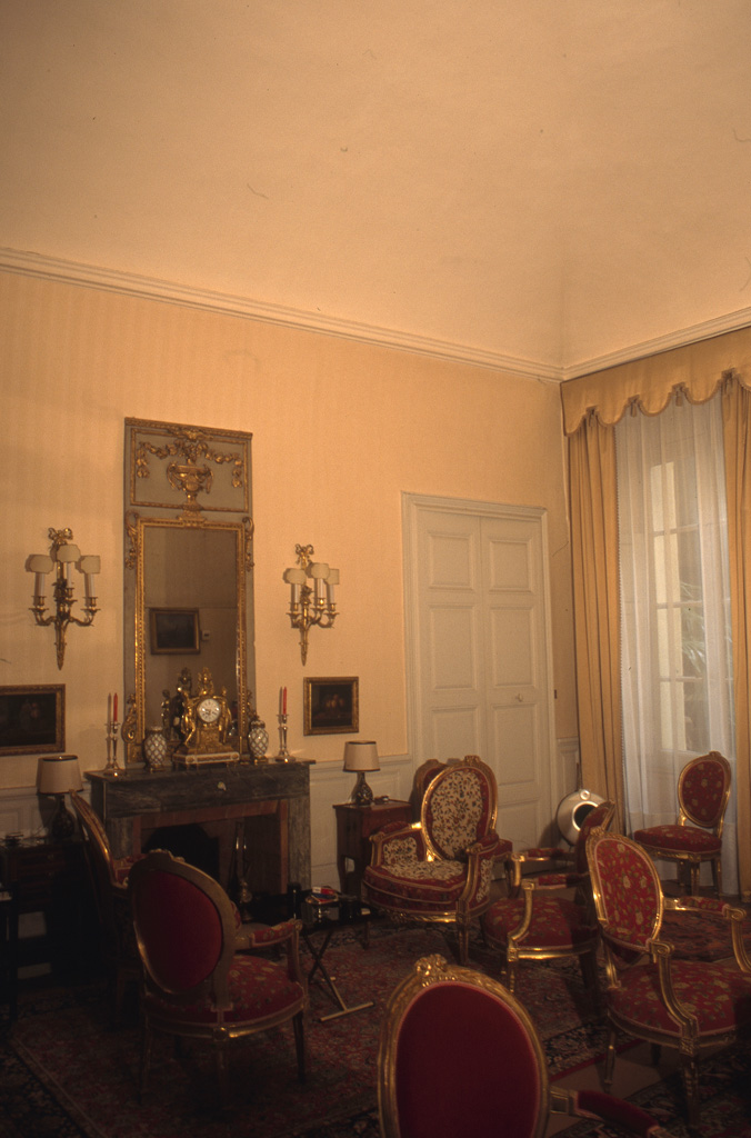 Intérieur.