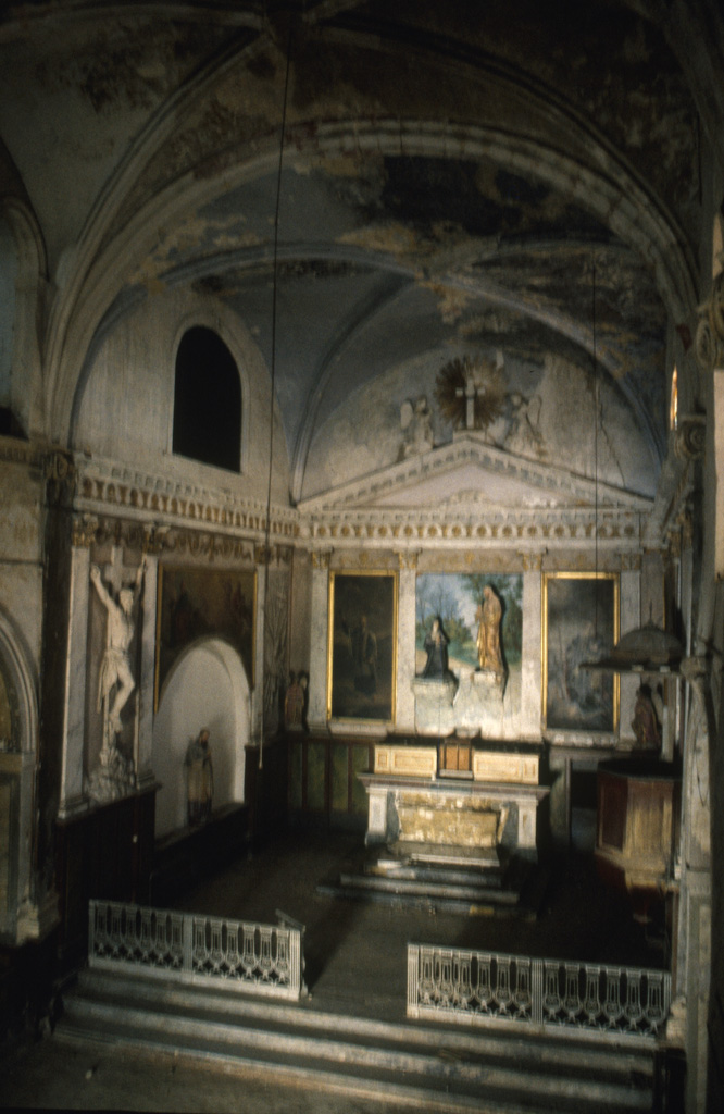 Chapelle : intérieur.