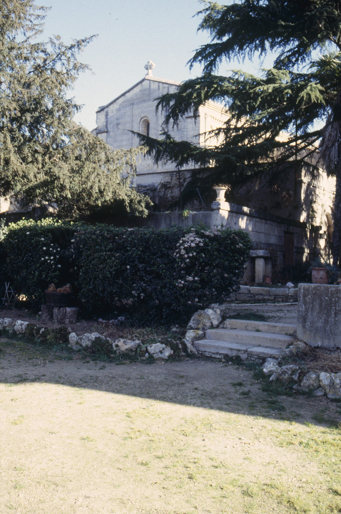 Vue générale de l'ouest avec pignon ouest de la chapelle