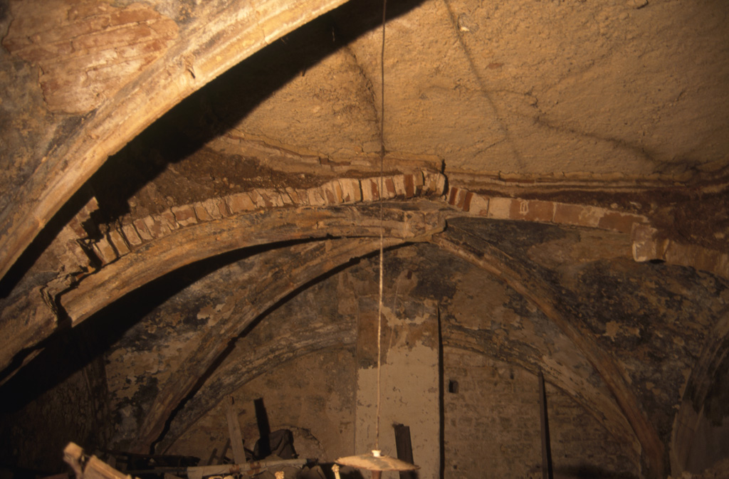 Intérieur. Salle voûtée.