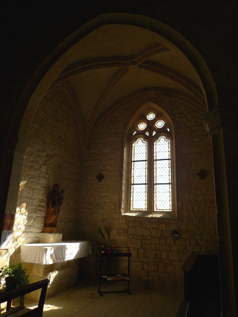 Vue intérieure de la chapelle centrale du côté sud.