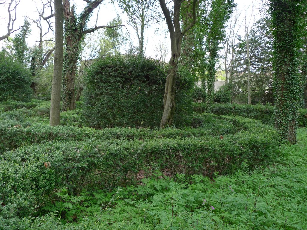 Parc, labyrinthe de buis, coeur de l'escargot.