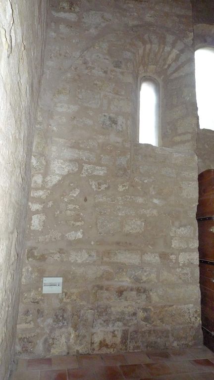 chapelle, mur est de la nef romane.