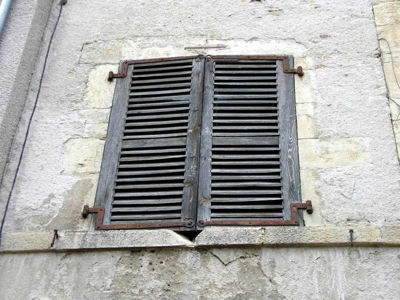 Façade : croisée.