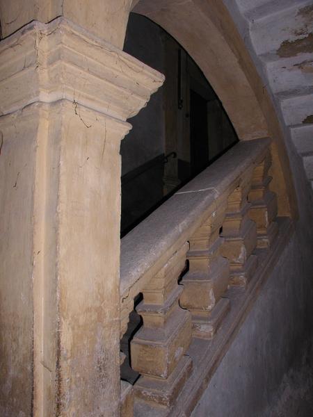 Escalier : balustres.