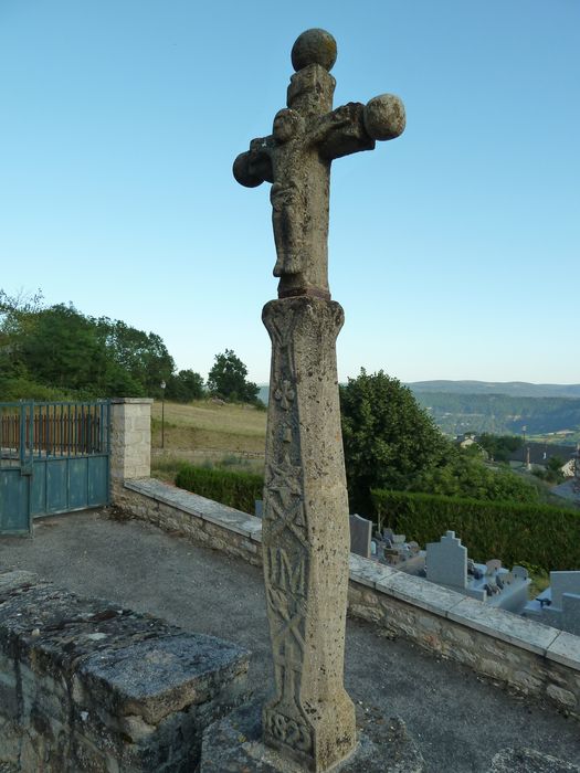 Croix du cimetière.