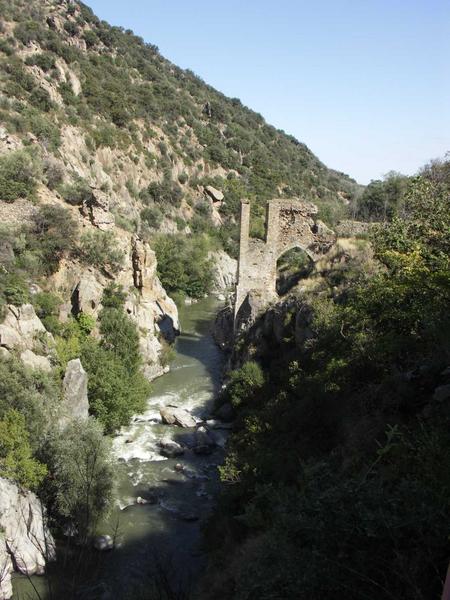 L'aqueduc vu depuis l'amont.