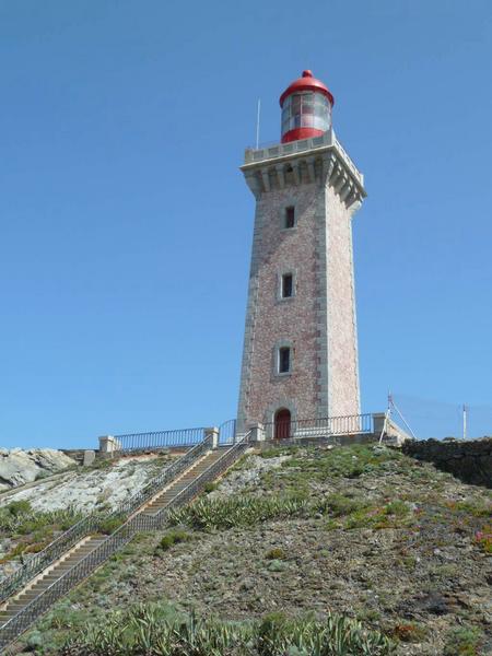 Le phare du Cap Béar, vu depuis la plateforme inférieure.