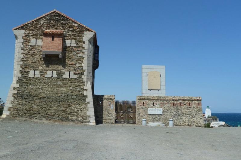 Face sud : la redoute et le mémorial de Sidi-Ferruch (1988).