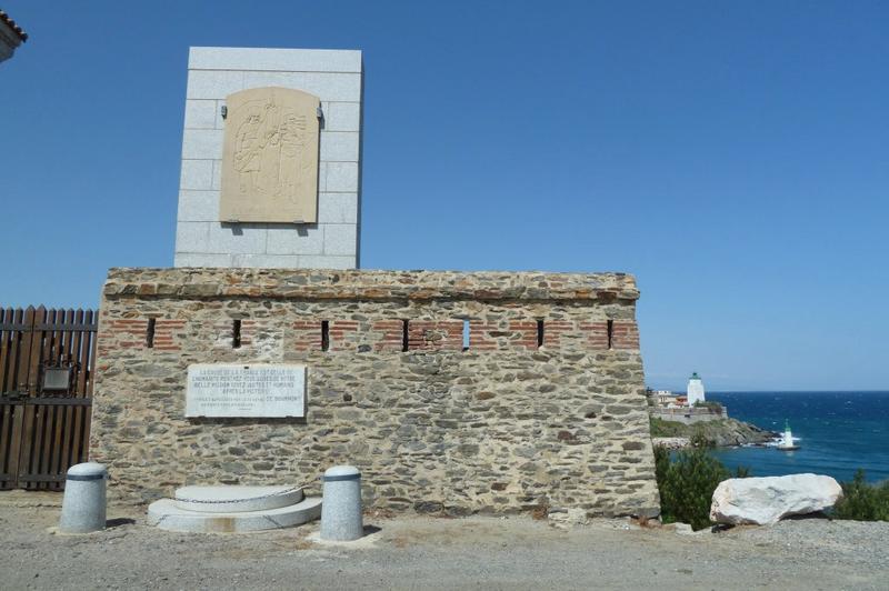 Face sud : la redoute et le mémorial de Sidi-Ferruch (1988).