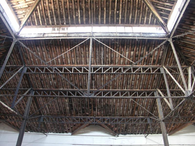 Cave de vinification de 1909. Charpente et lanterneau.