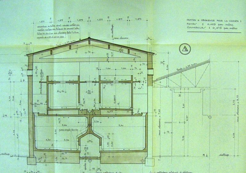Cave coopérative l'Espérance à Coursan (Aude). Projet d'agrandissement. Coupe (échelle 0,02 pm). Signé Paul Brès, architecte ingénieur ECL, 40, rue de la Rotonde à Béziers, daté du 15 avril 1959. (Archives départementales Hérault 128 J 62).