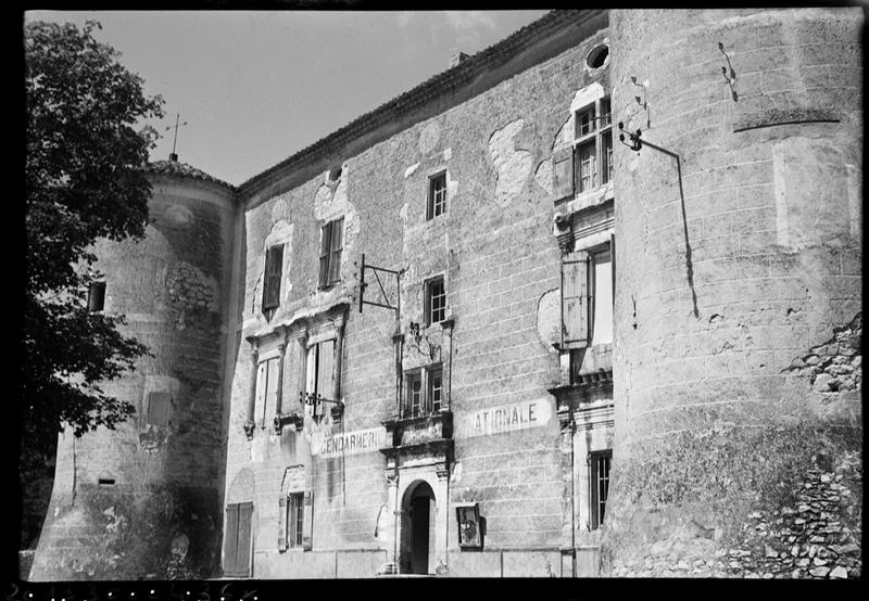 Vue de la façade principale.