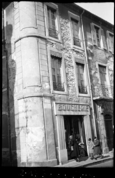 Façade sur rue.