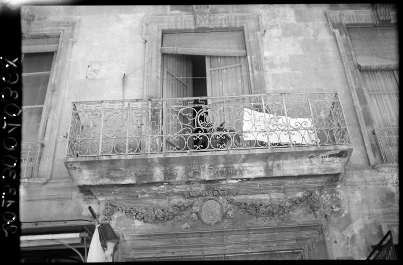 Balcon en fer forgé.