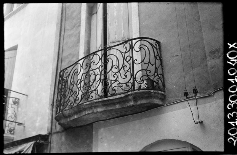 Balcon en fer forgé.