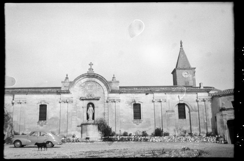 Façade est et clocher.