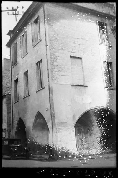 Place de la République ; place aux herbes