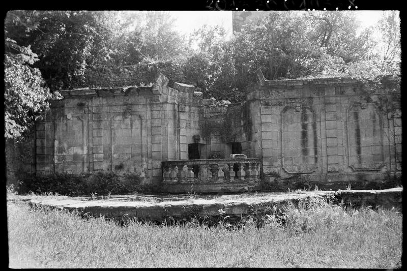 Fontaine.