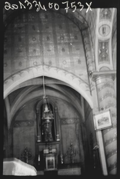 Vue intérieure. Chapelle latérale.