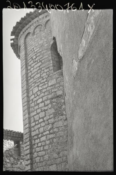 Vue de la façade et du chevet.